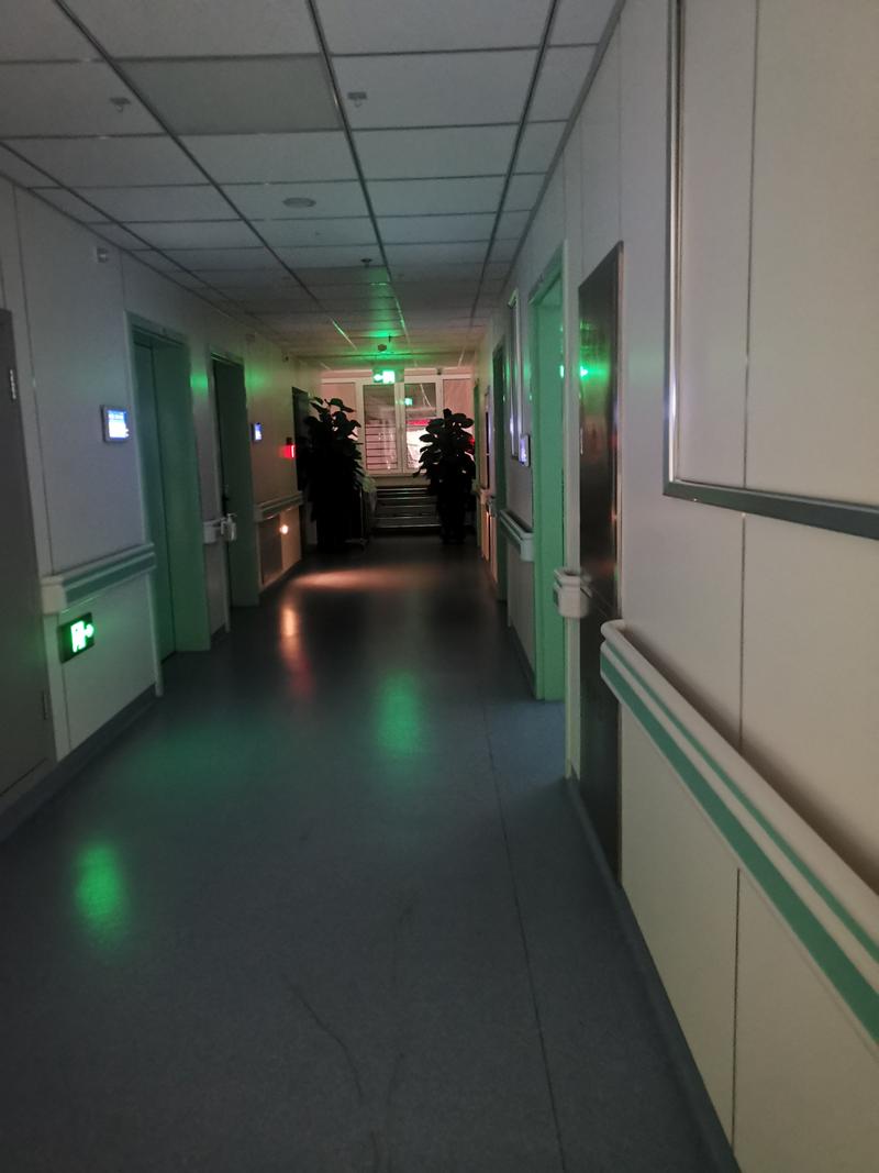 智联24小时医保取现回收：深夜里的救命稻草